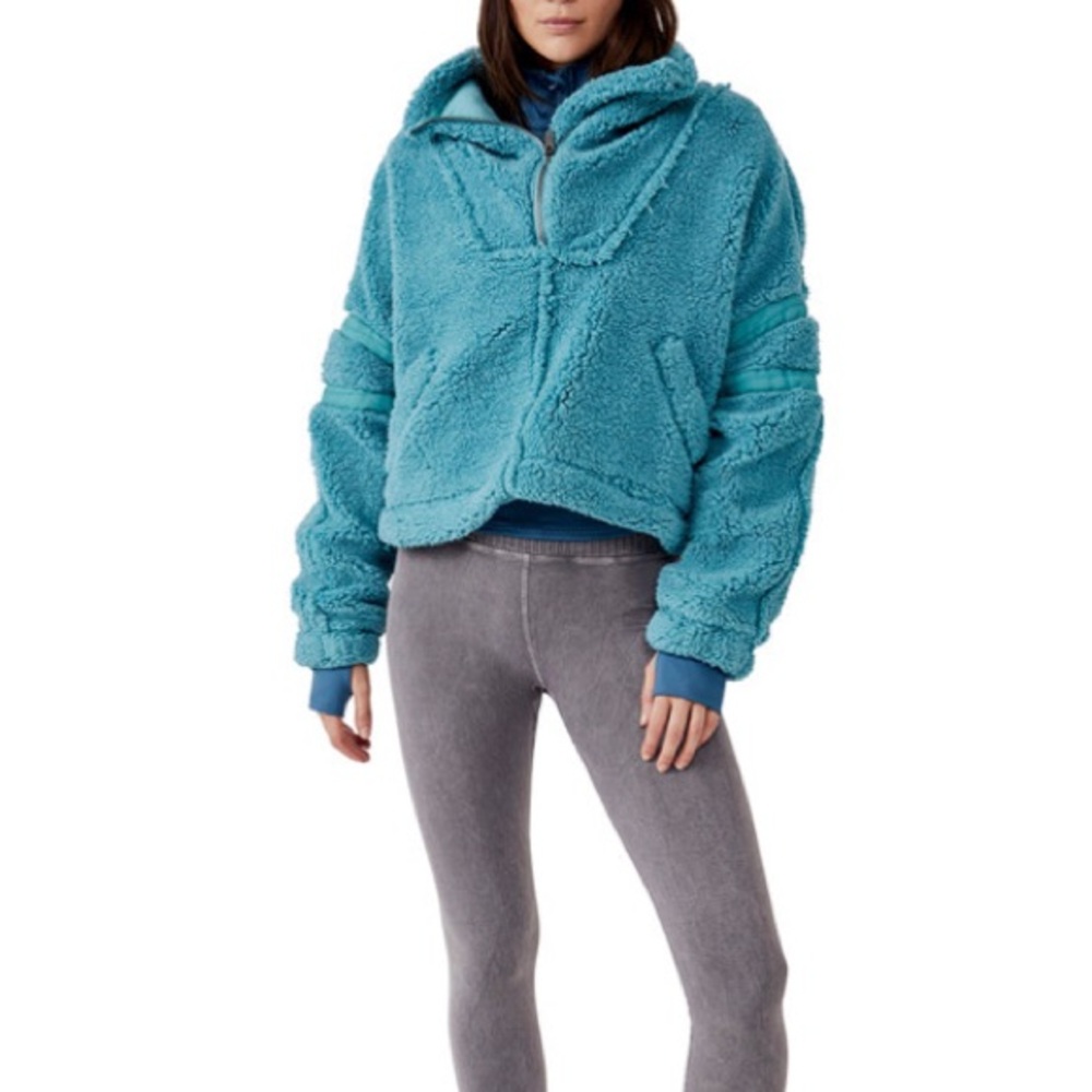 Blue Teddy Jacket with High Collar and Cozy Fleece Texture